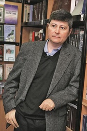 Олег  Хлевнюк
