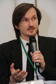 Олег  Манчулянцев